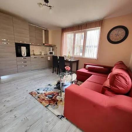 Daire Modern & Bright 1bd Near Main Square Filibe