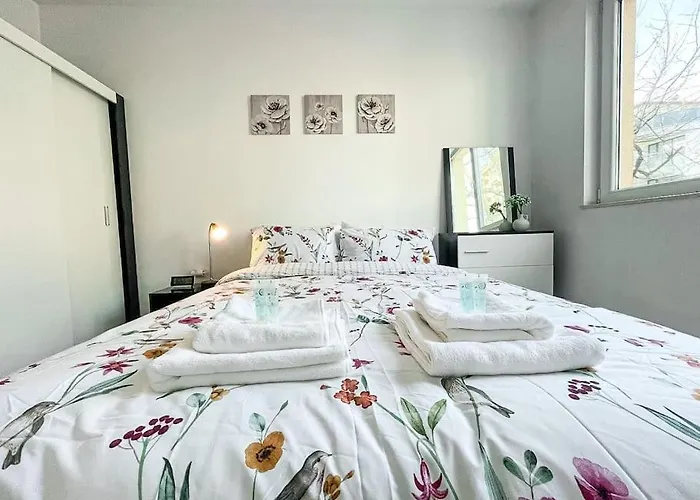 Modern & Bright 1bd Near Main Square * プロヴディフ